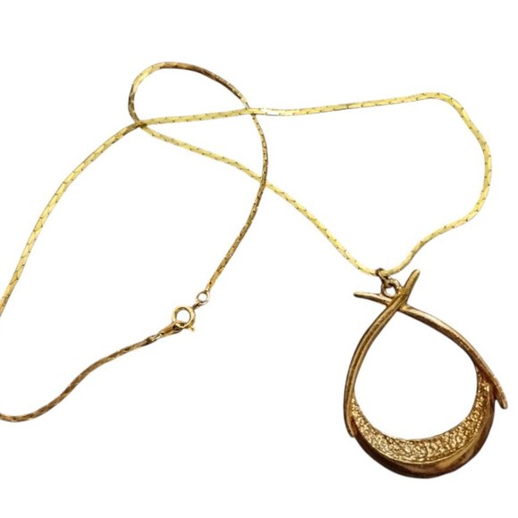 Elegant Gold Bronze Tones Pendant Necklace - Picture 1 of 9